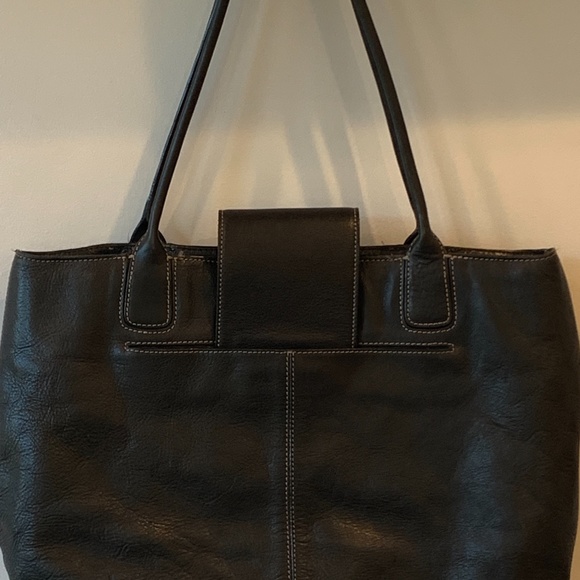 Meet your Posher, Michele - Picture 2 of 16